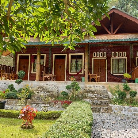 Sahnan Guest House Bukit Lawang Eksteriør bilde